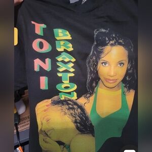 TONI BRAXTON ON A SHAKA HEAVYWEIGHT GARMET DYED T SHIRT